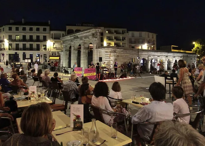 Отель Ibis Budget Paul Les Dax Сент-Пол-ле-Дакс